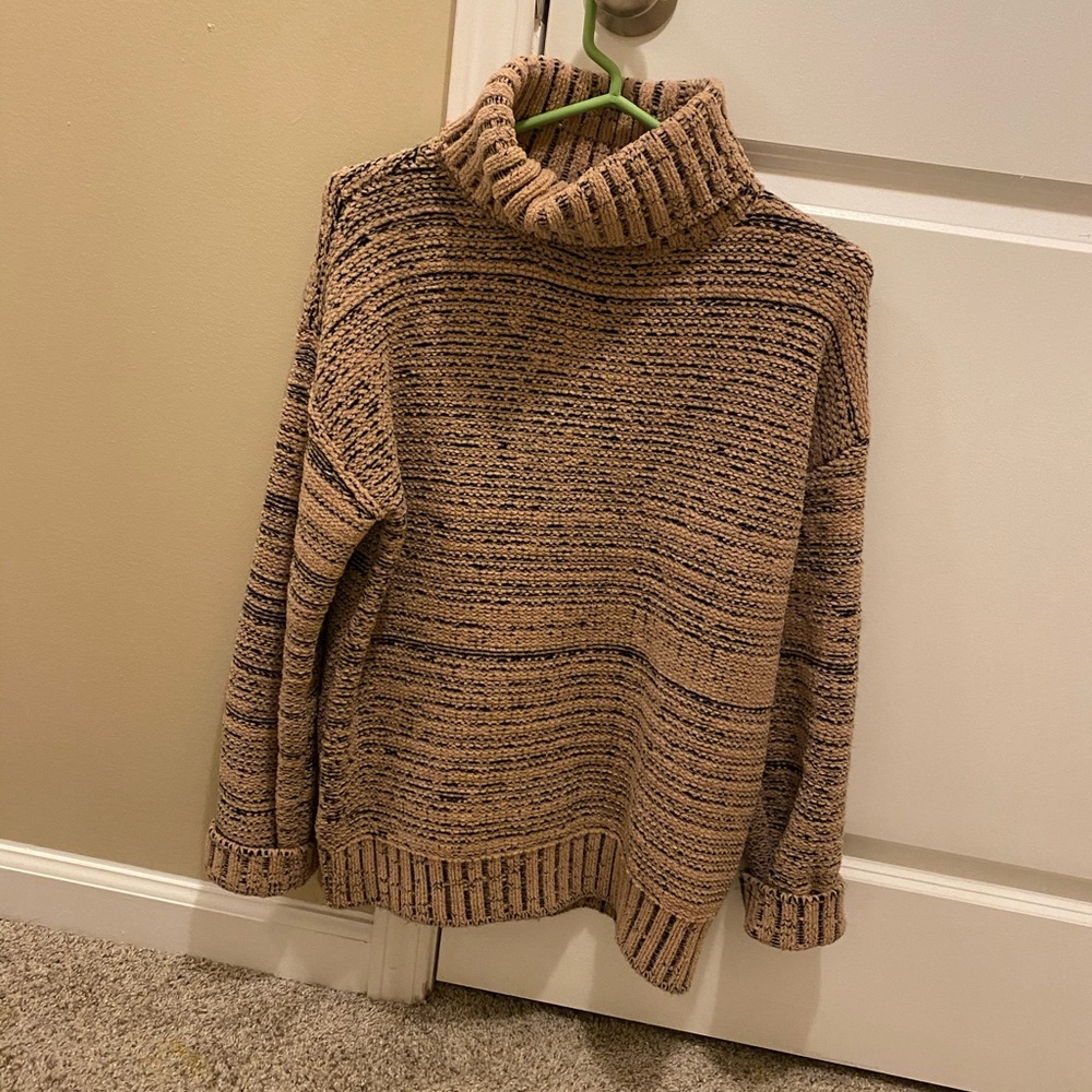 BCBG sweater